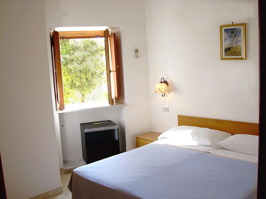 Ludovica Room Positano Værelse billede